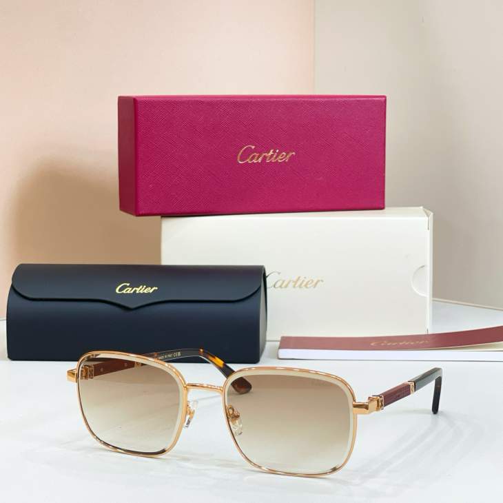 Picture of Cartier Sunglasses _SKUfw80235907fw